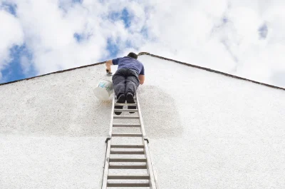 Peinture extérieure à Saint-Victor-la-Coste — façades et ravalement